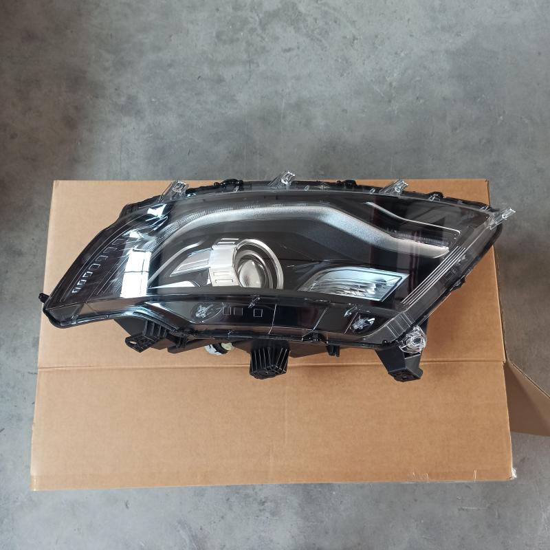 Faros de perfil bajo - FA1Z13008C - 3