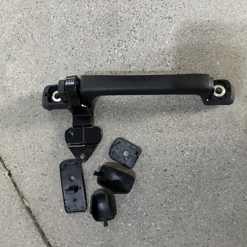OUTER DOOR HANDLE RH