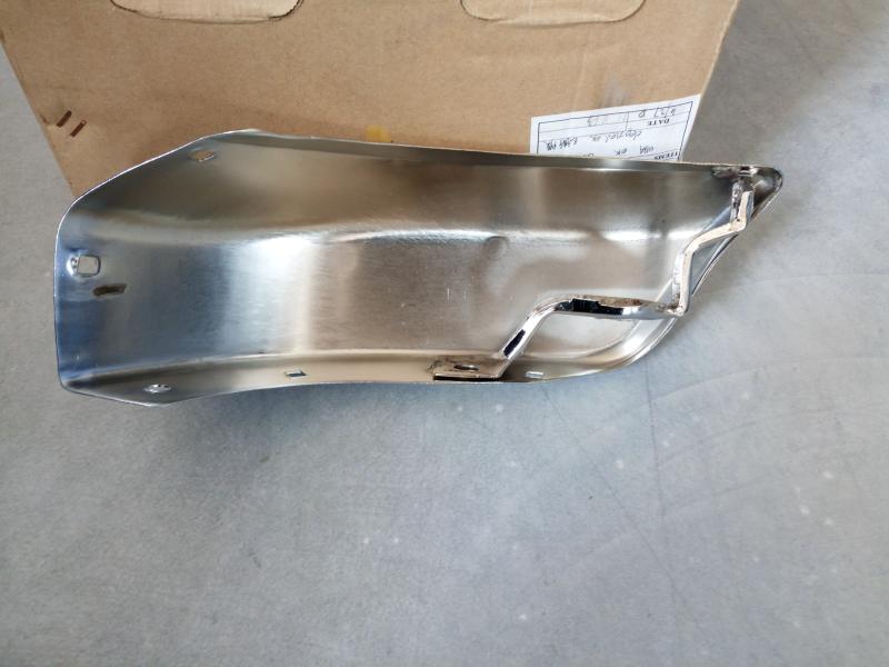 D22 corner chrome LH - 62024-2S400-B - 3