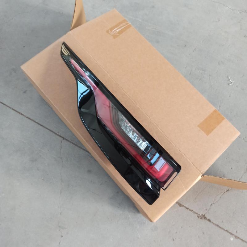 Rear Tail Lamp - LR111106 - 4