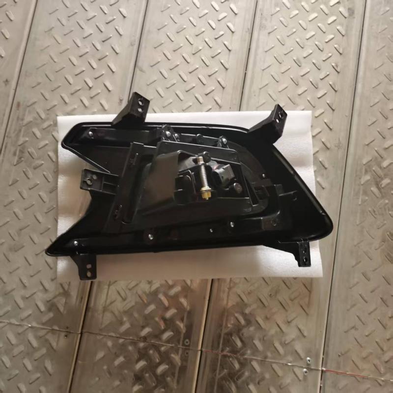 S330前雾灯