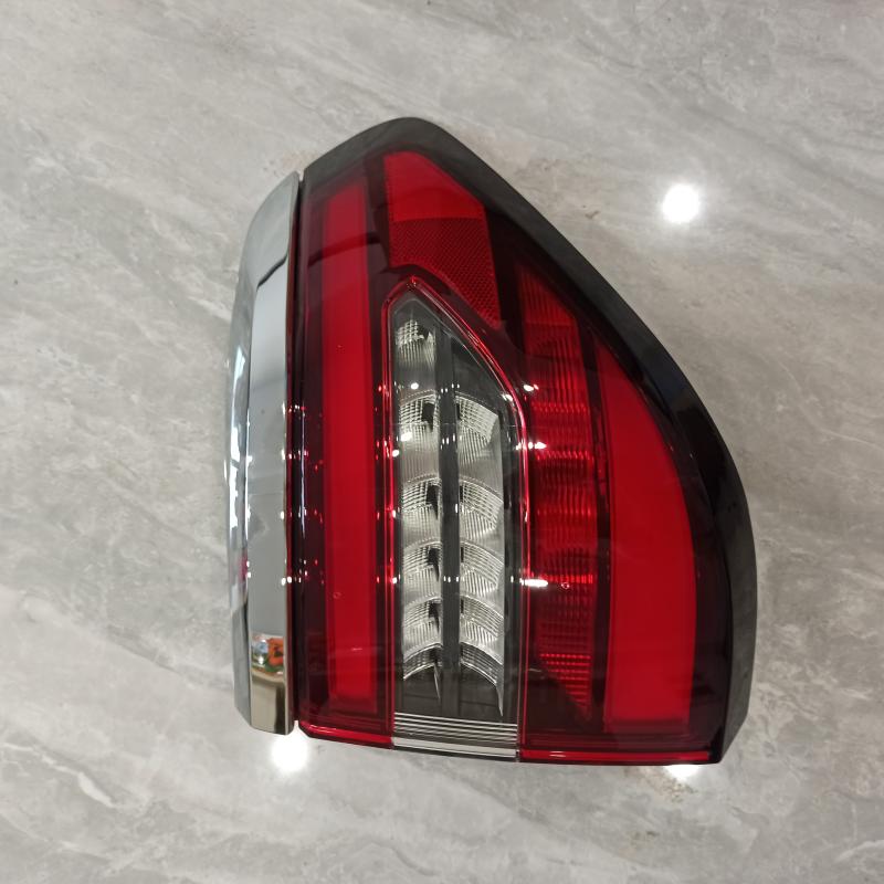 Tail light assembly