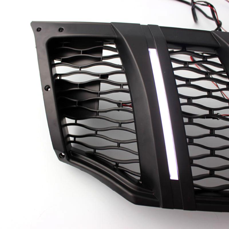 Front grille (vertical bar, with lamp) - NSNVR15010 - 3