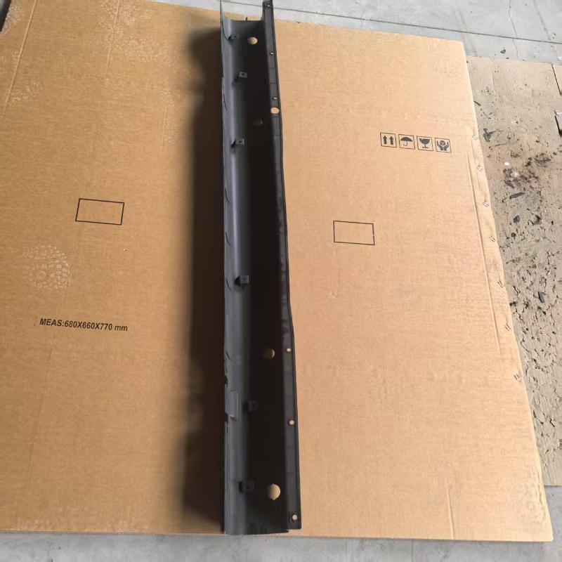 后杠黑 - PC1-17E975-A-B - 5