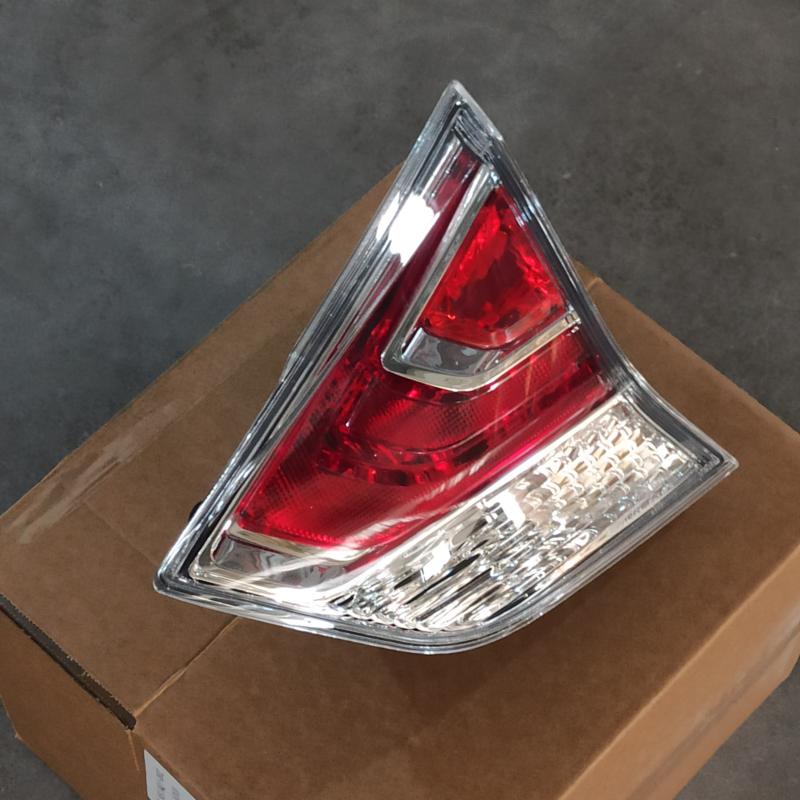 X-TRAIL，Inner taillight