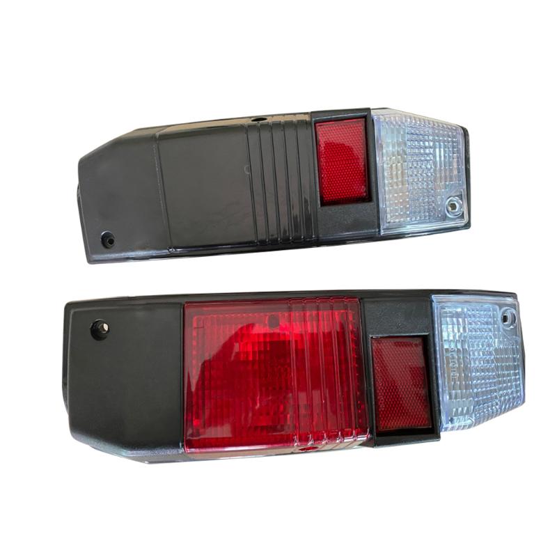 Reinstalar la combinación de luces traseras - TYFJ7DD016