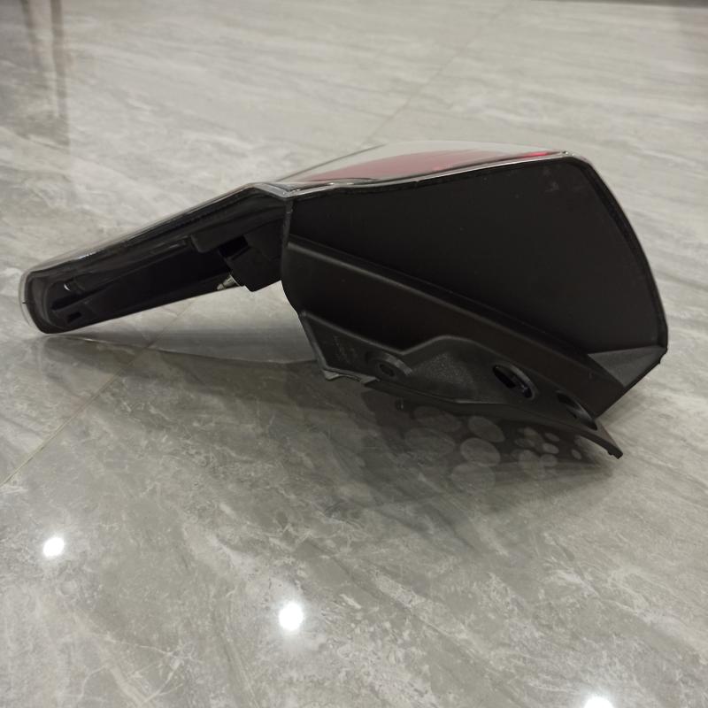 Внешние задние фонари - 81551-42211 - 3