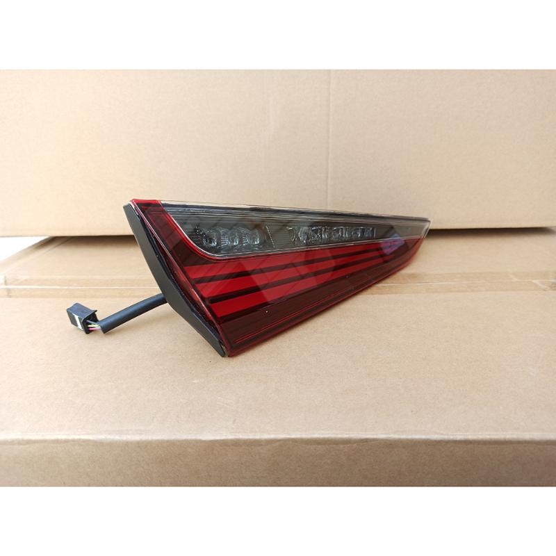Rear inner tail lamp - 81580-06801 - 4