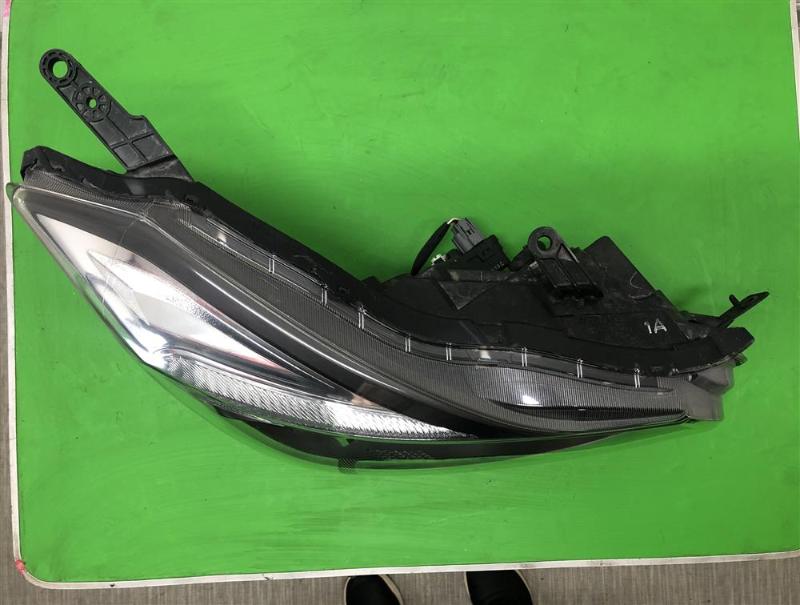 Phare - 84001FJ180 - 6