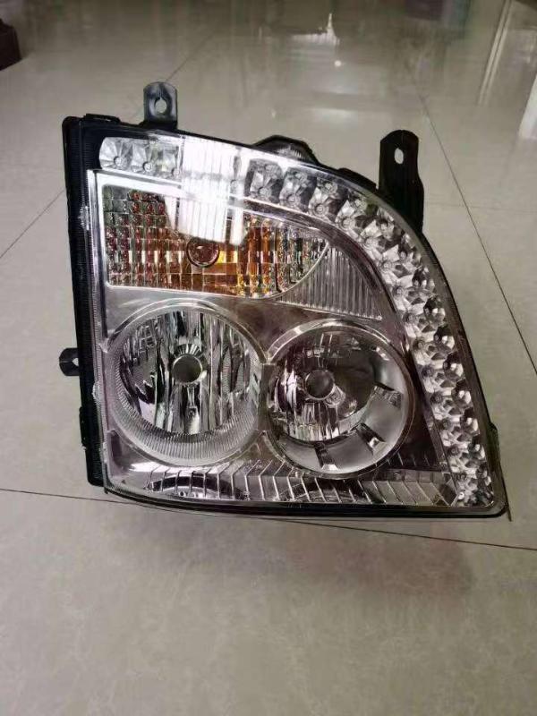 HEAD LAMP RH