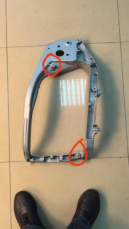 HEAD LAMP BRACKET LH