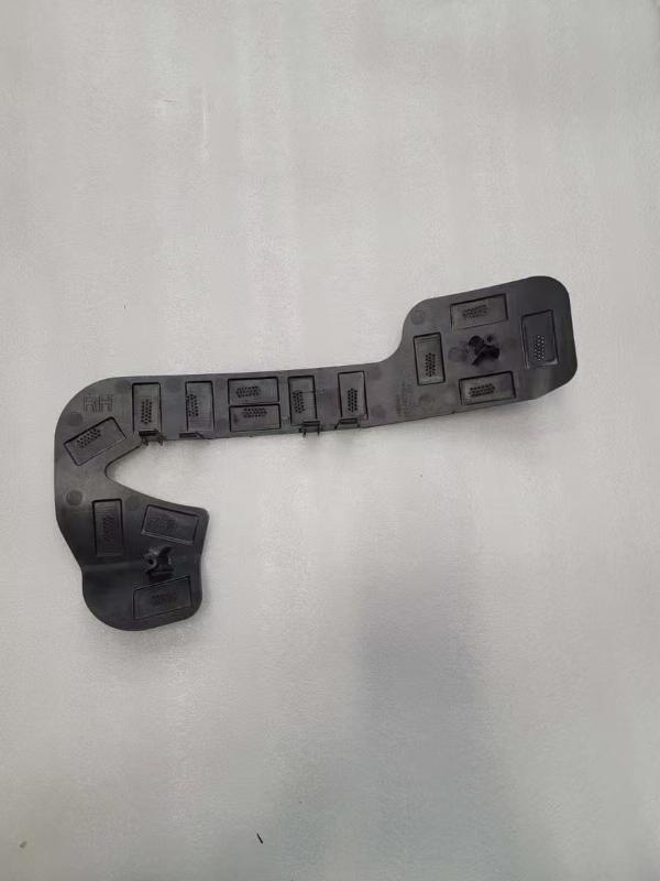 Front fog lamp bracket-left