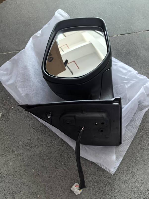 MIRROR L 8 LINE