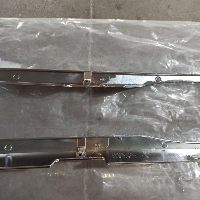 Decoration Part - JL1Z8200BA - 6