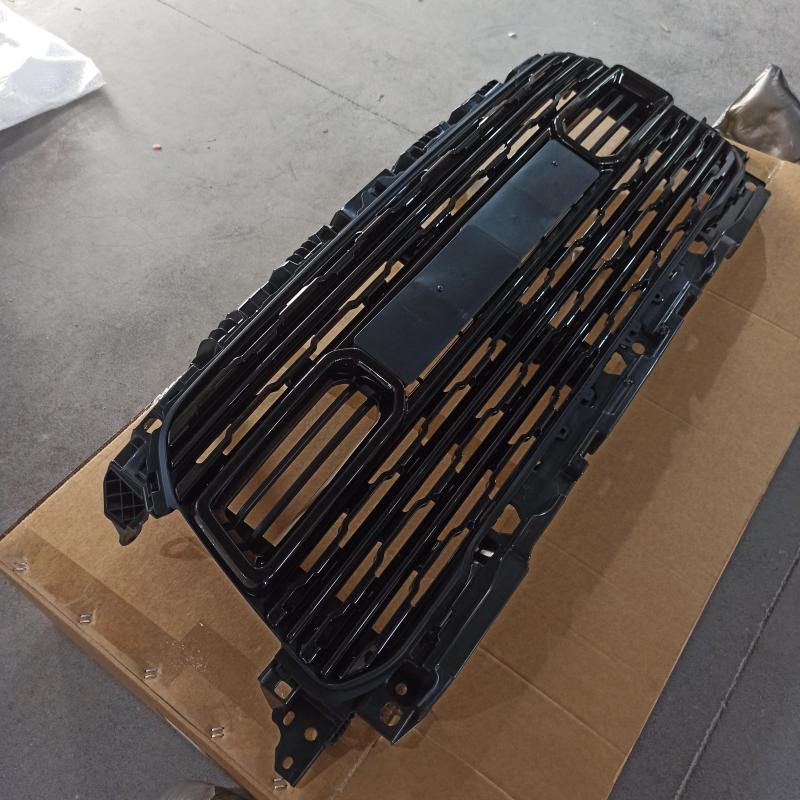 Front grille mesh - 68516019AA - 3