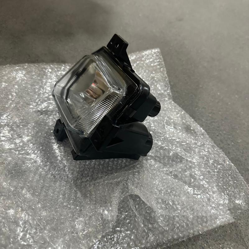 FOG LAMP RH - FGL83253(R) - 4