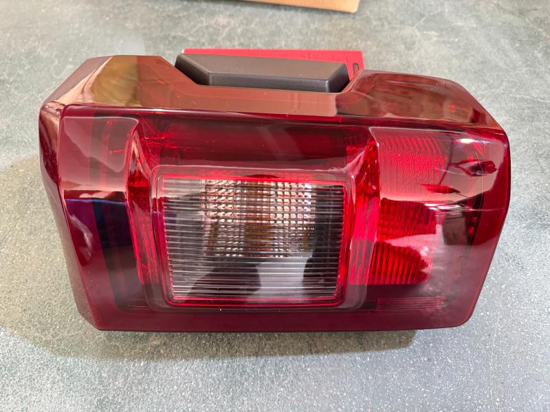 ไฟท้าย LH/RH - HP2-13404-AC/HP2-13405-4C