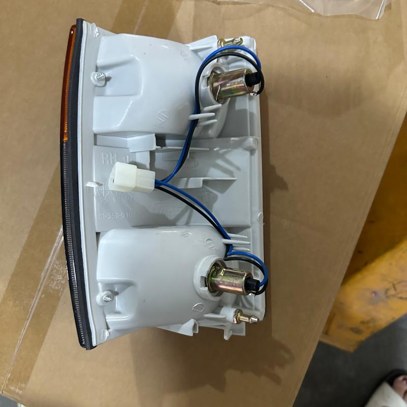 CORNER LAMP LH - 8-97855-111-0 - 3