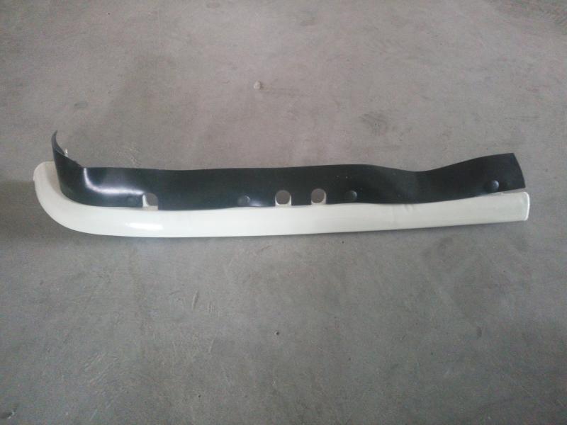HEAD LAMP MOULDING RH