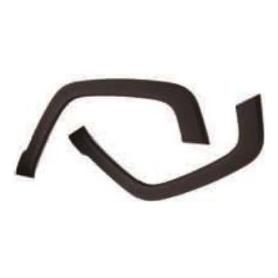 Front wheel opening moulding