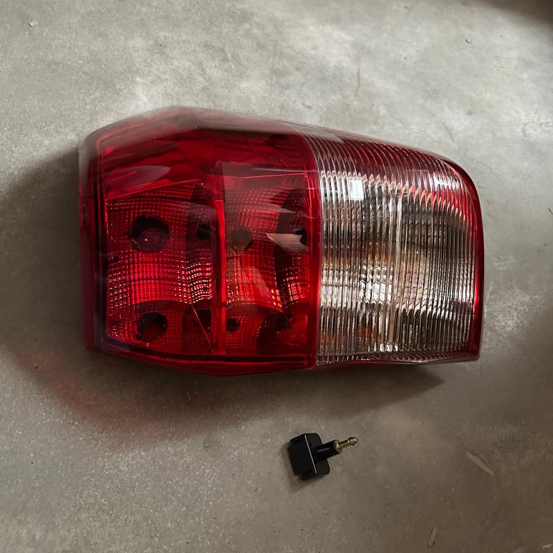 Arka stop lambası LH/RH - 41331000B9AA/41333000B9AA - 5