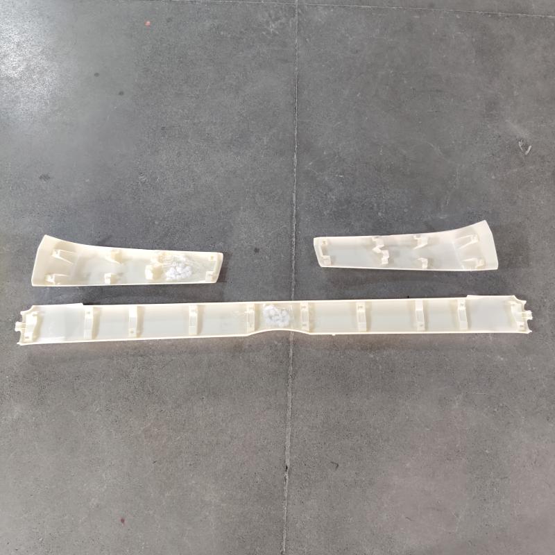Front Bumper Upper Trim/Decorative Strip - TOY-COA18-MX020 - 5