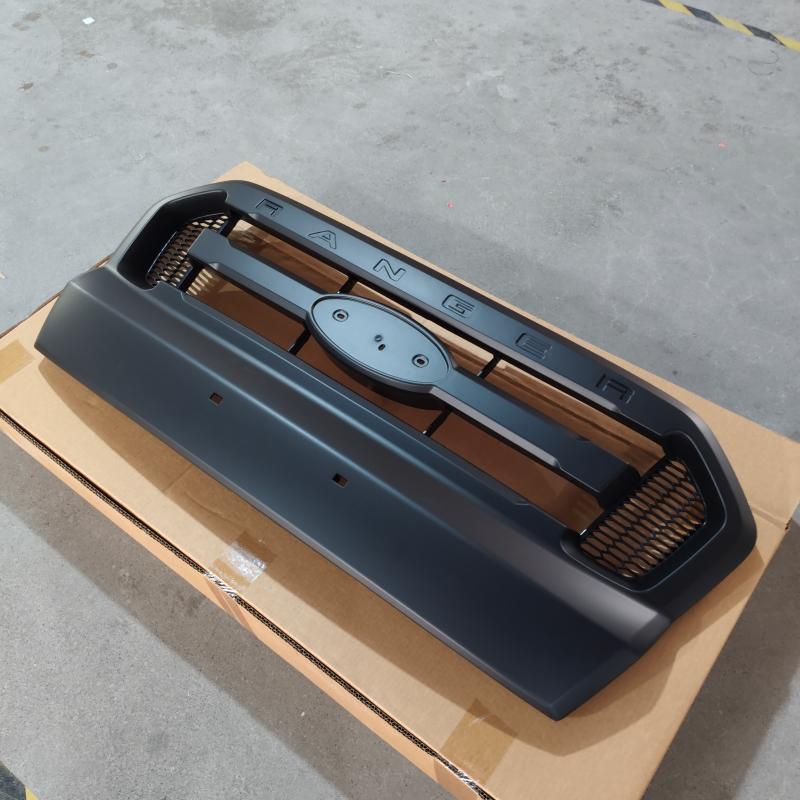 Front Grille Textured Leather-Like Surface - EB3B8W200 - 4