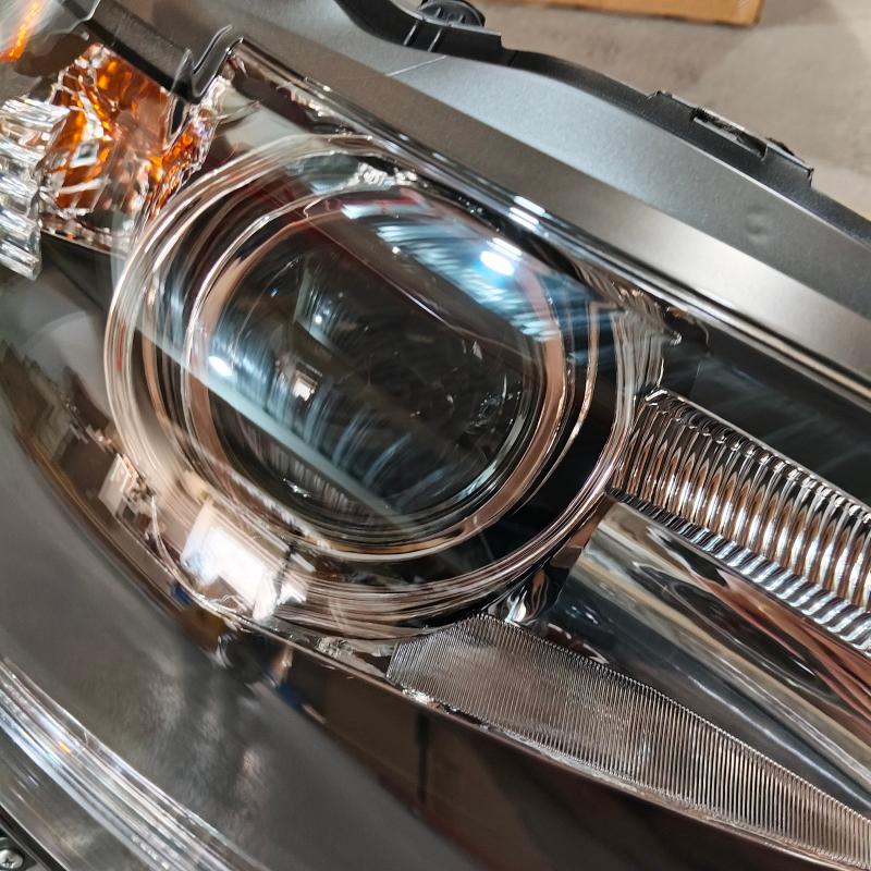 Headlight Assembly Without Adaptive - 8118530F80/ 8114530F80 - 5