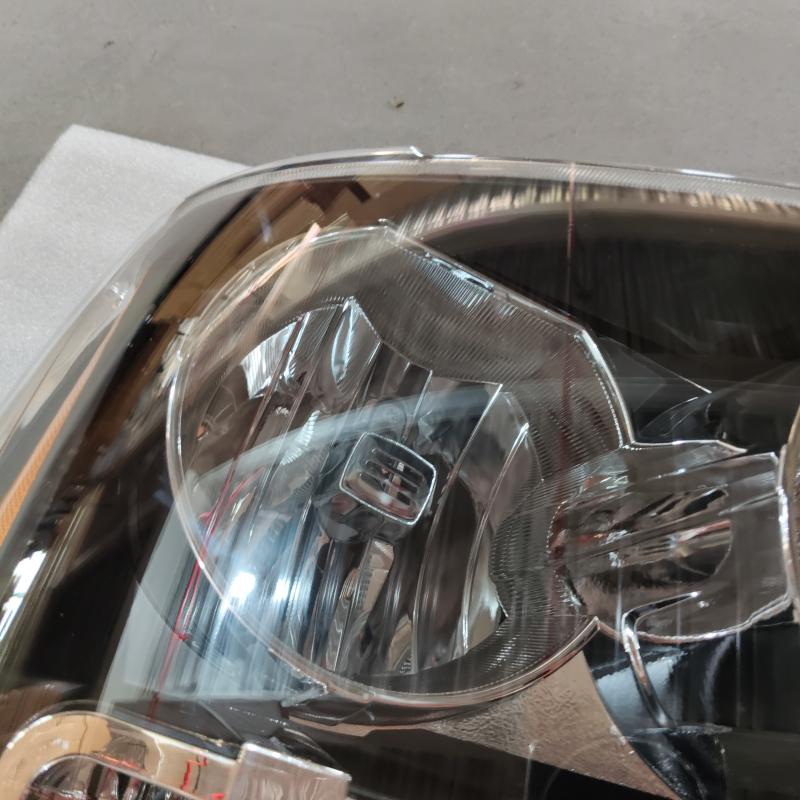 Headlight US Version - 20675500/ 20675600 - 4