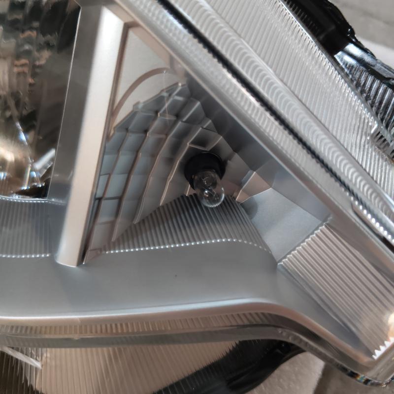 Low-end Headlamp - 8983287773 8983287783 - 3