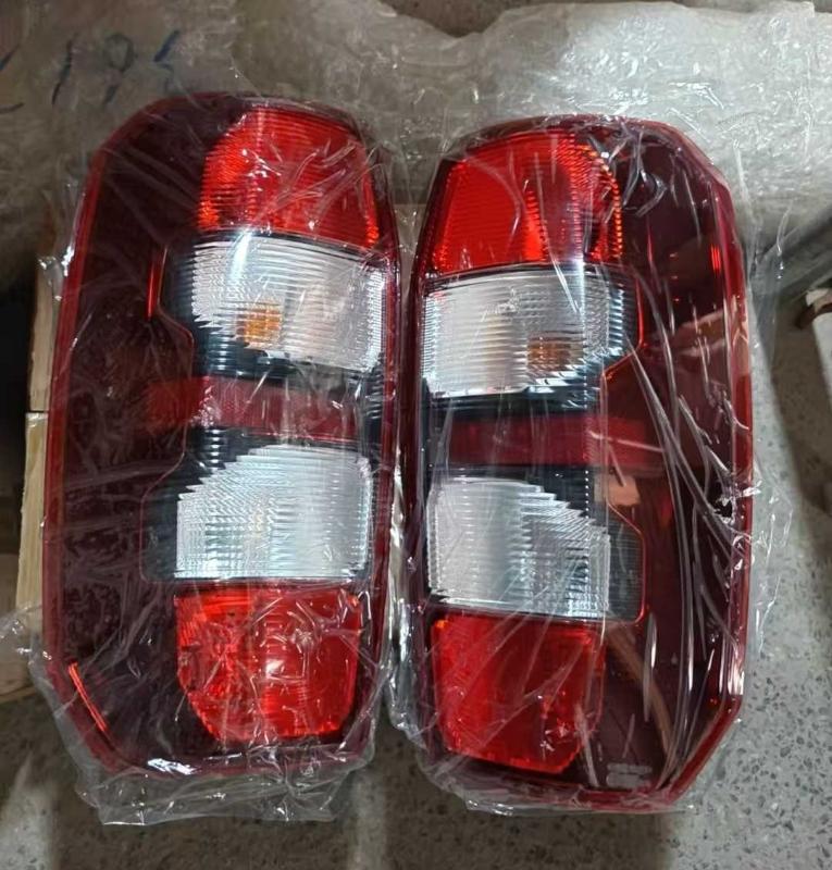 Rear tail light (LH/RH) - SJ51-13404-A