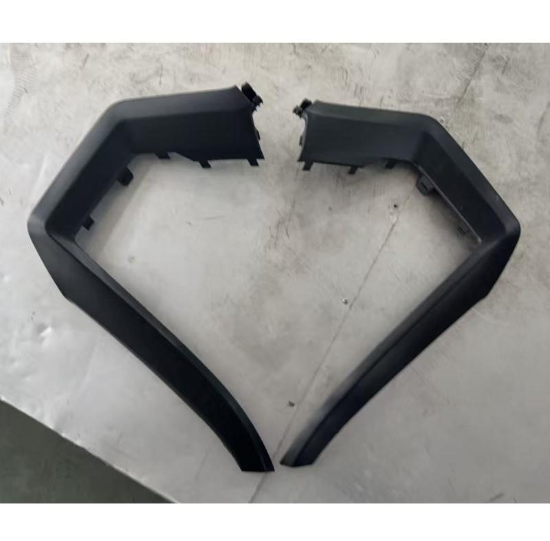 FRONT BUMPER CENTER GARNISH