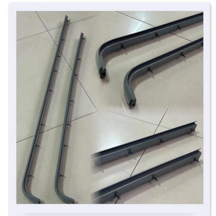 Door slide track: long axle/short axle