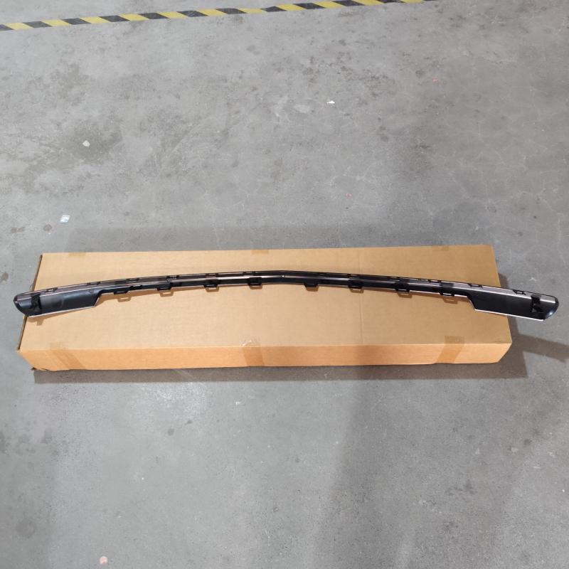 front bumper trim (bright black) - 84833619 - 5