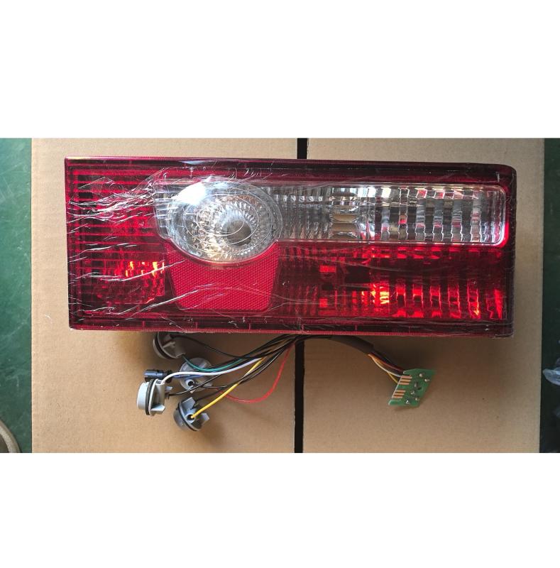 Rear tail light (LH/RH) - 21080-371602-S