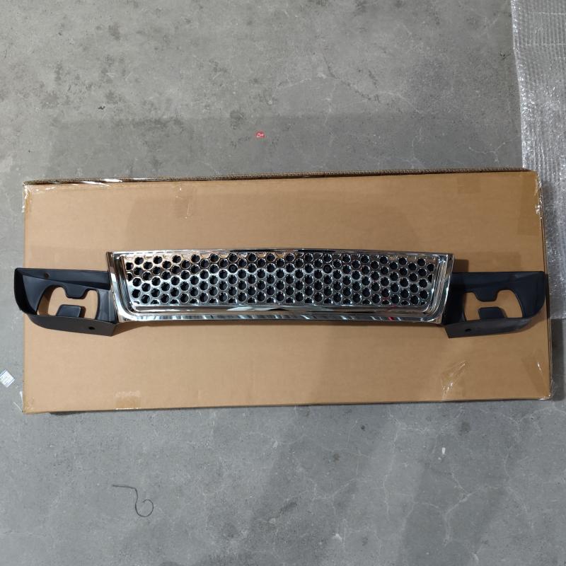 Front Bumper Grille Assembly