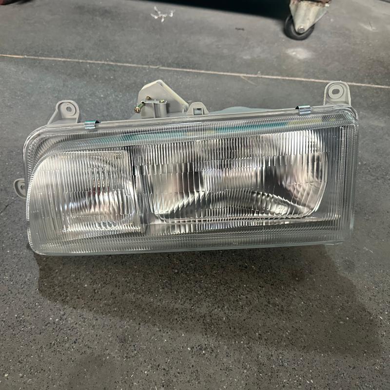 HEAD LAMP RH