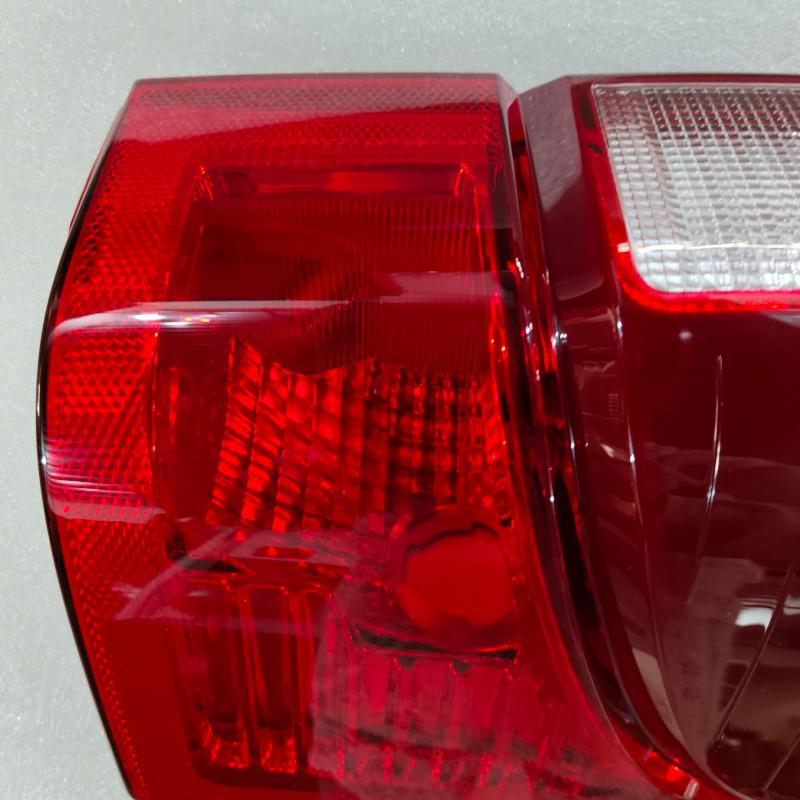 Mid-Level Rear Tail Lights - LC3Z13405A/ LC3Z13404A - 6