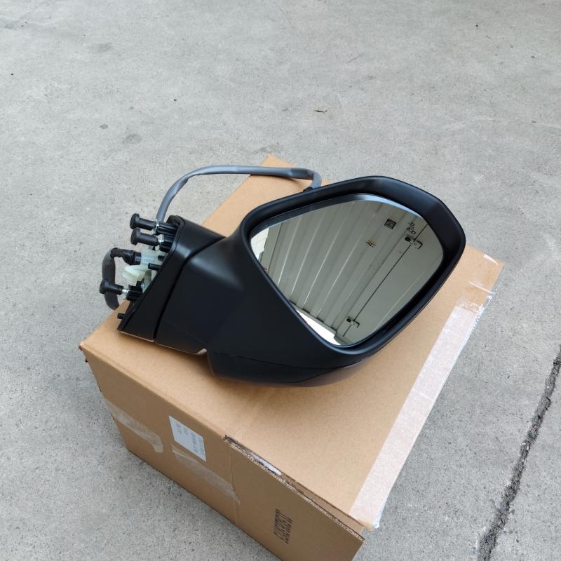 Black Rearview Mirror with 13 lines.