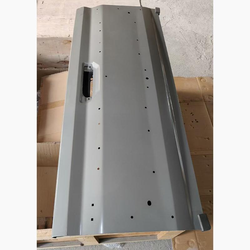 Tail door