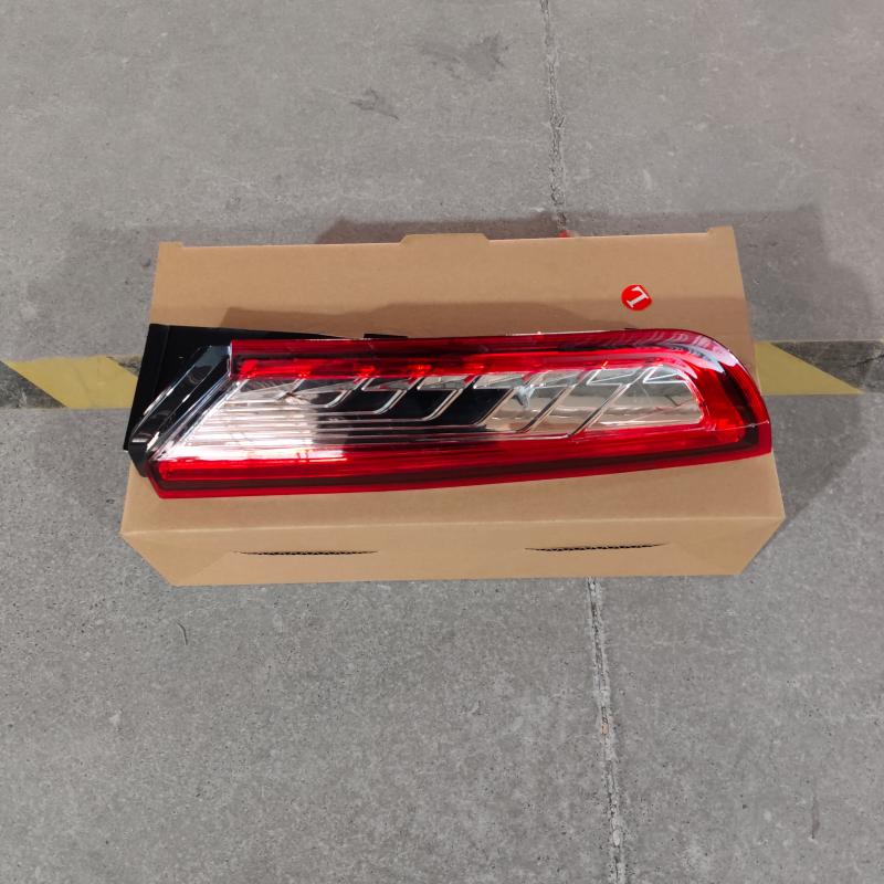 REAR LAMP REFLECTOR