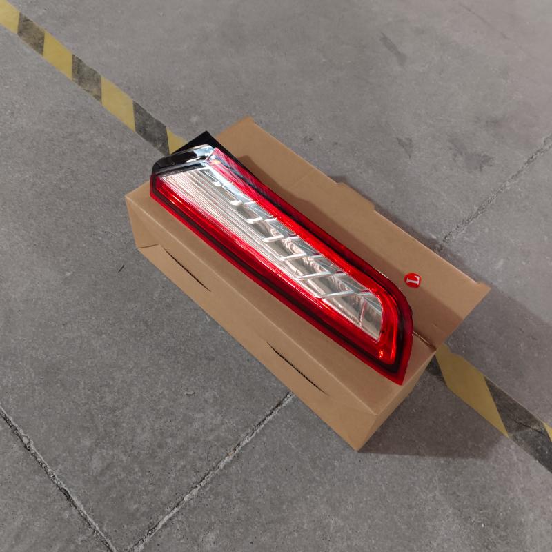 REAR LAMP REFLECTOR - DT1Z13477B/ DT1Z13476B - 5