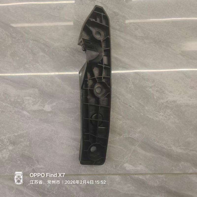 BUMPER BRACKET LH/RH - SA31-17752-AA/SA31-17753-AA - 4