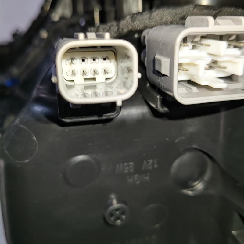 LED high-end headlights. - 8301D469/8301D470 - 4