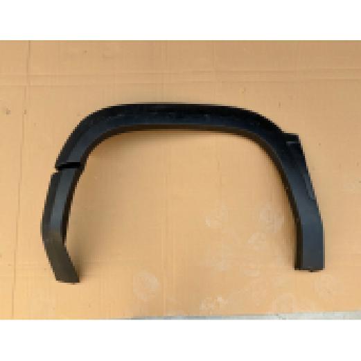 Left front fender trim assembly L