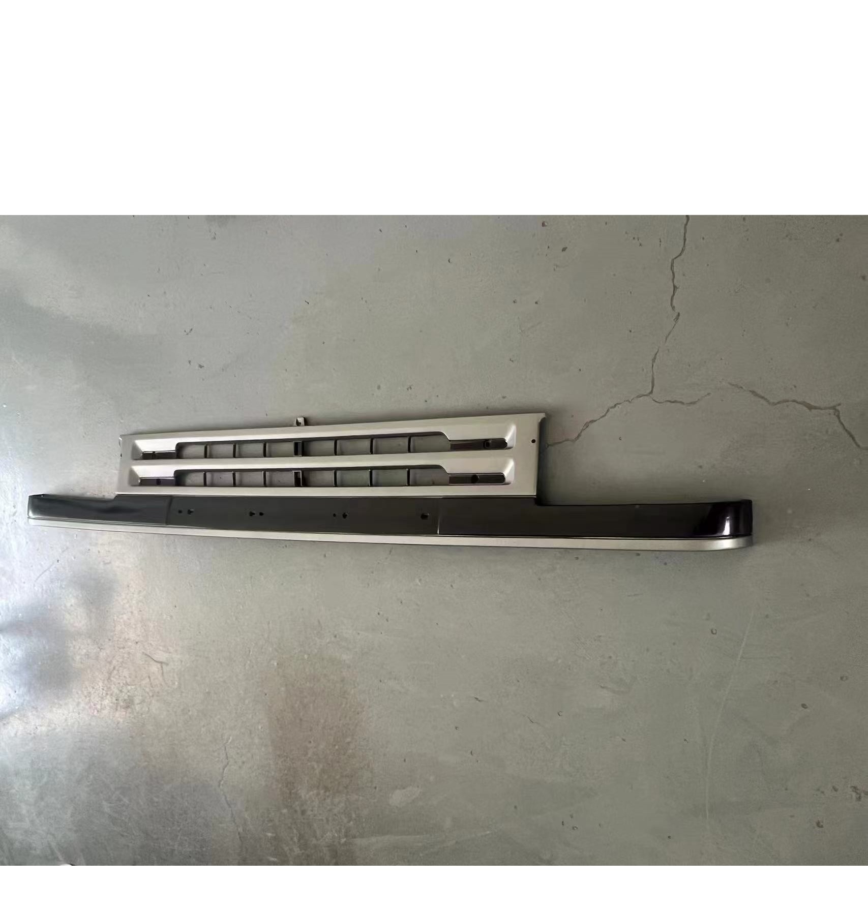FRONT GRILLE（WIDE） - MB082093-B-W - 2