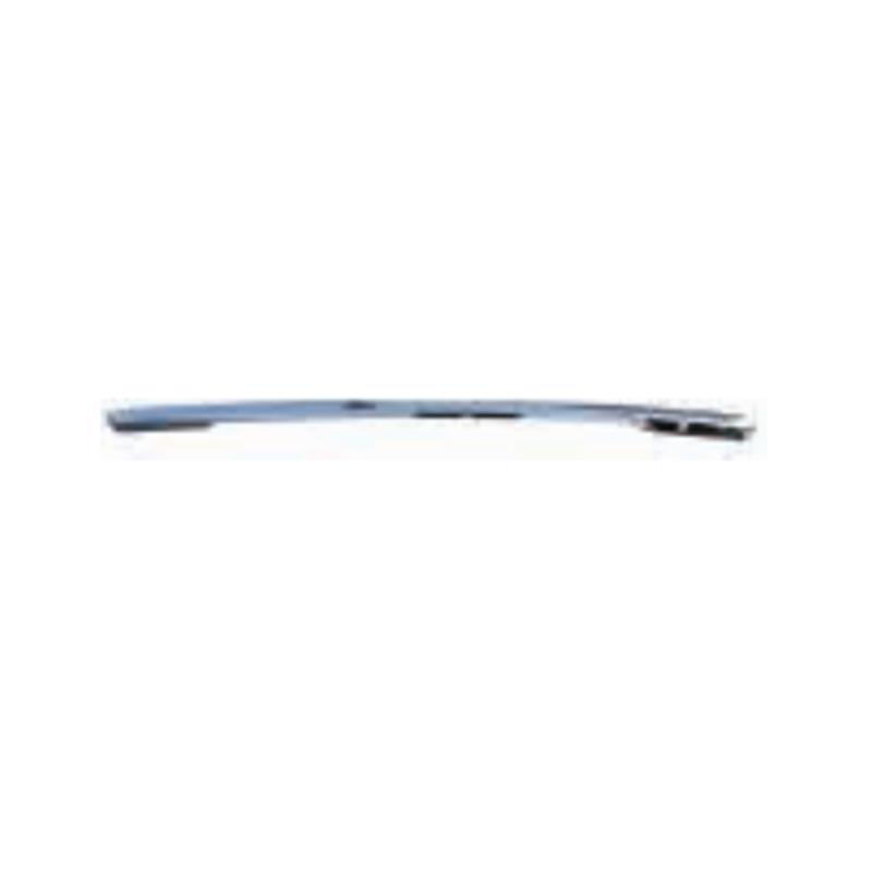 Rear bumper molding