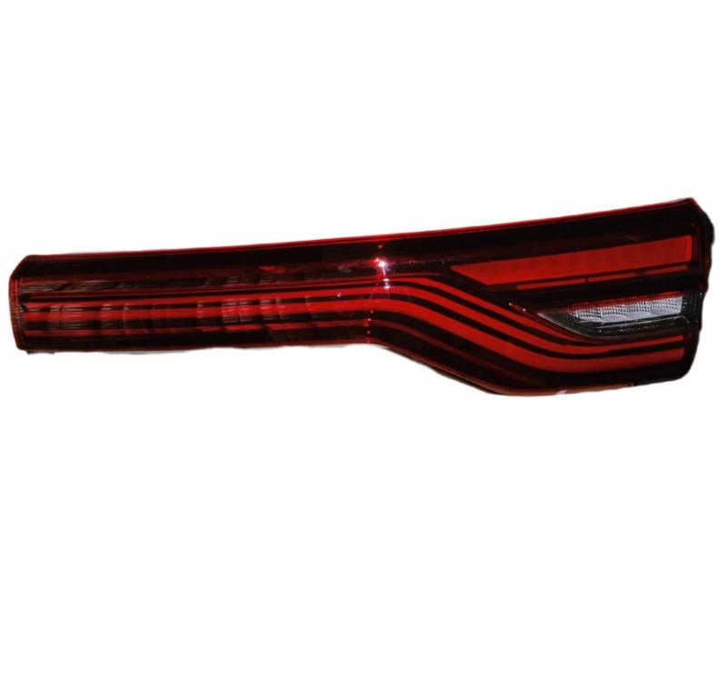 TAIL LAMP FOR DOOR MIDDLE