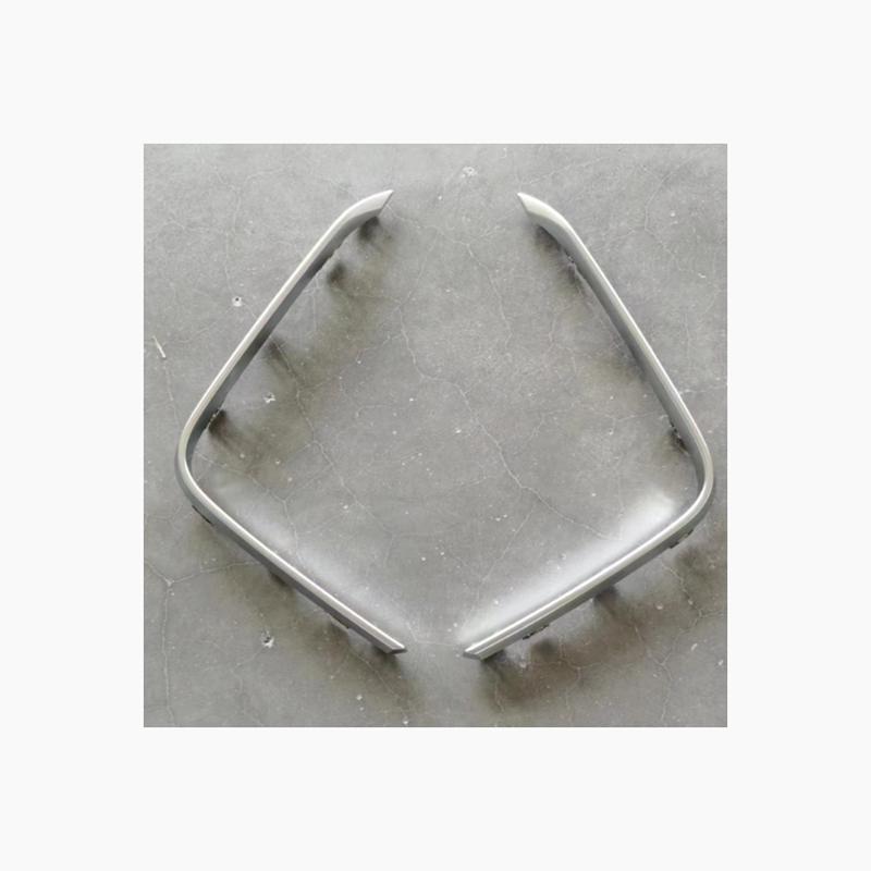 Fog light trim – L/R