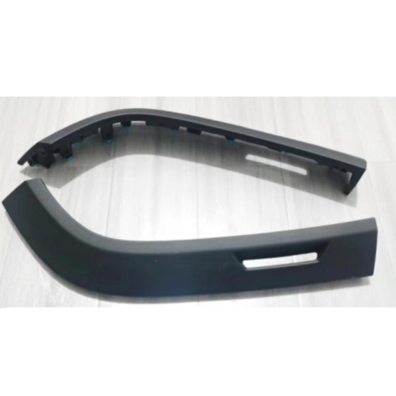 Rear fender liner.